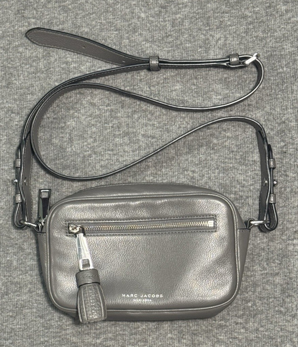 Marc Jacobs Gray Zoom Leather Crossbody Purse Bag Silver Accents